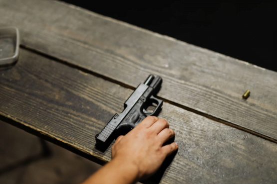 Procurarea şi înstrăinarea pistoalelor de autoapărare, armelor neletale – condiţii şi atenţionări